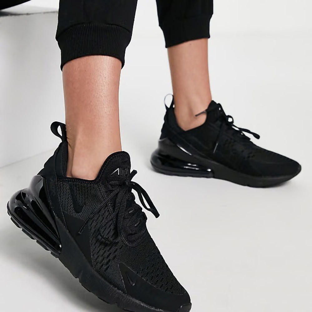 Nike | air max 270s all Black Athletic Sneakers
